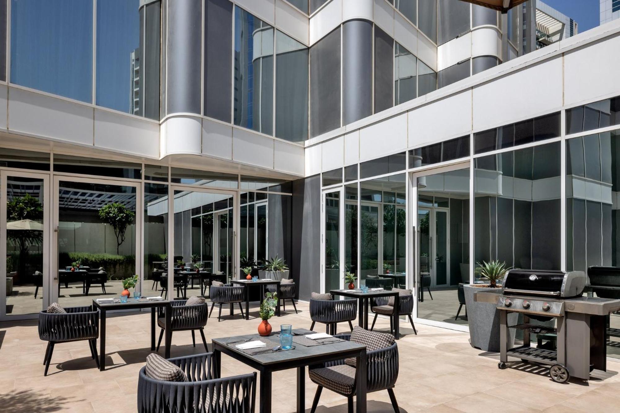 Staybridge Business Bay By Ihg Готель